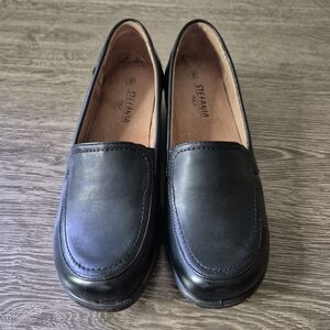 Stefania Italy Black Leather Loafers Size 9 Lightweight Comfortable New